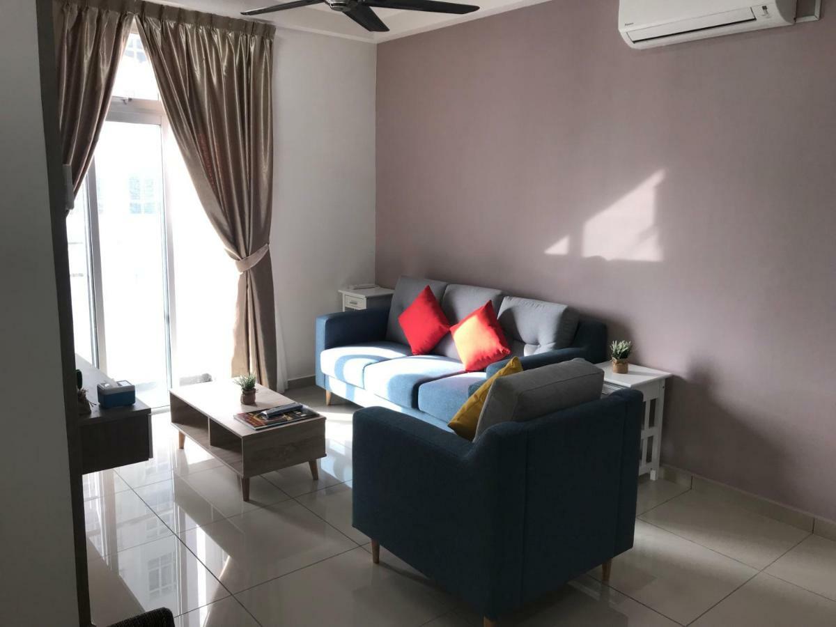 Js Homestay@Iskandar Puteri, Nusajaya Nusajaya  Exteriör bild